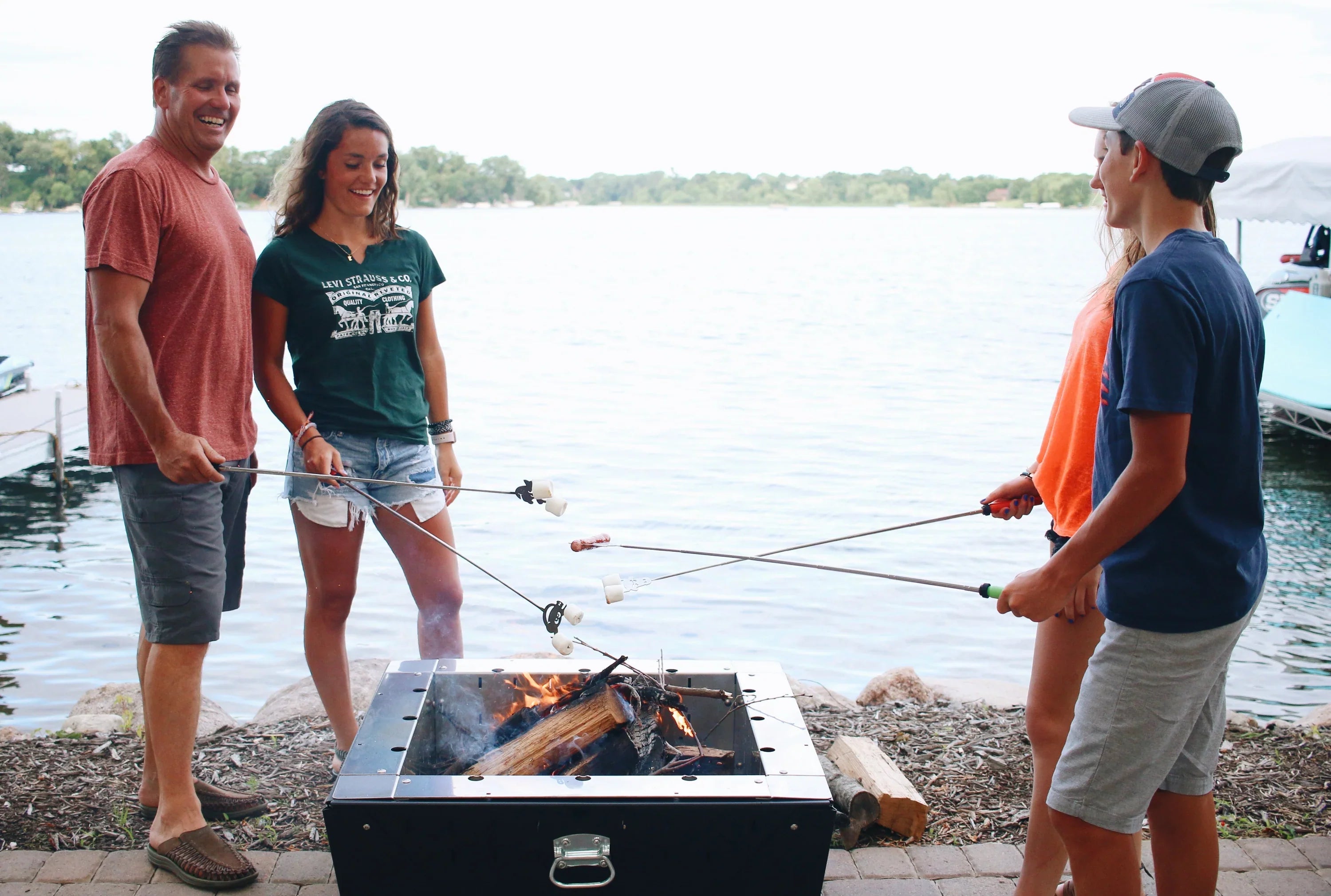 Telescoping Weiner Dog S'mores Roasting Stick