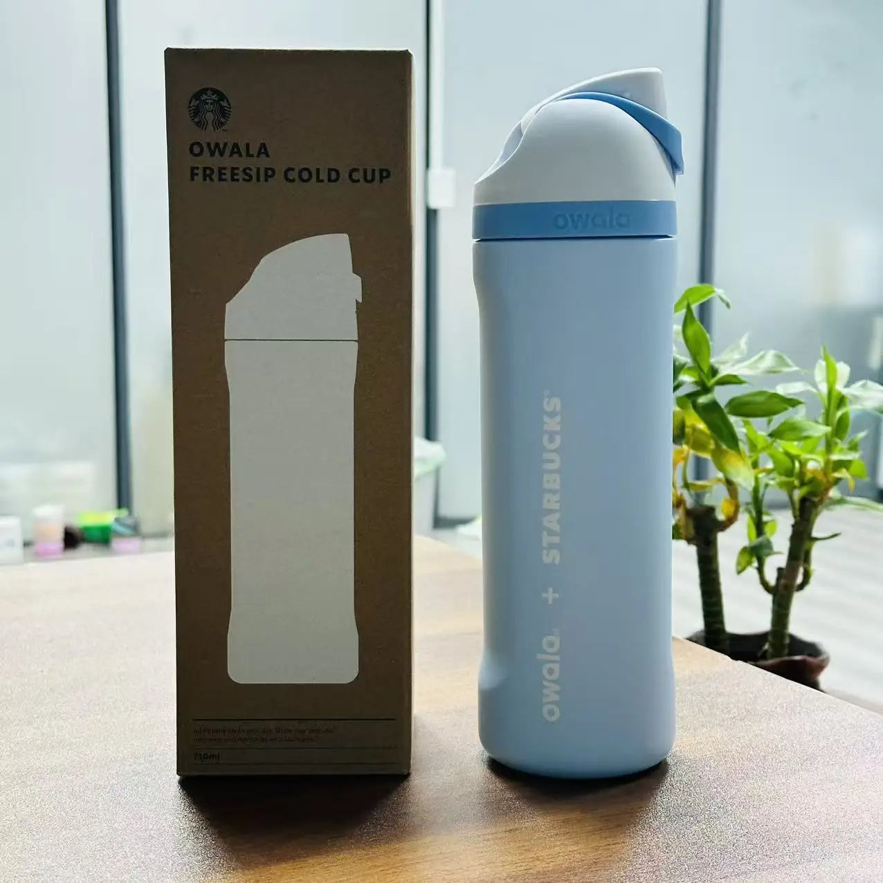 Starbucks Co branded Korean limited edition thermos cup， 25oz cherry blossom pattern straw cup，24oz Portable Water Cup