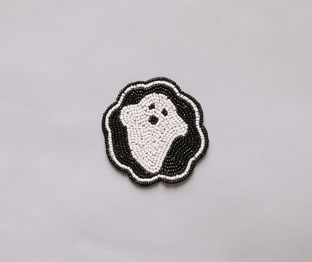 Handmade Beaded Ghost Coaster Halloween Cup Mat Spooky Drink Decor Black White Bead Cute Ghost Barware Accent