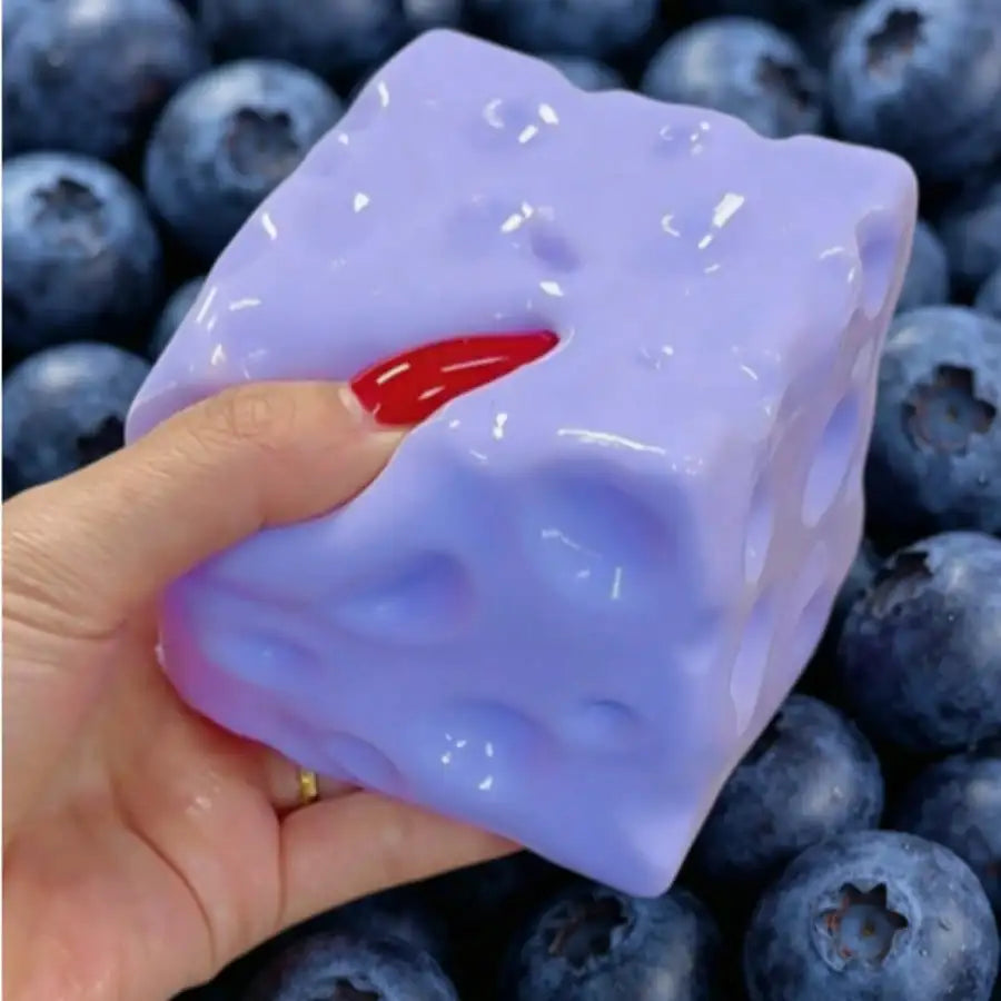 New Blueberry Cheese Cake Squishy Toy Soft Slow Rebound Texture Stress Relief Squeezy Ball Finger Pressure Relief Squeezy Toy